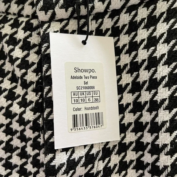 Showpo Black & White Houndstooth Wide-Leg Pants - Picture 4 of 5